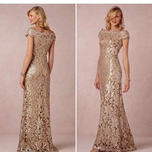 Women evening dress ! Used in a good condition!